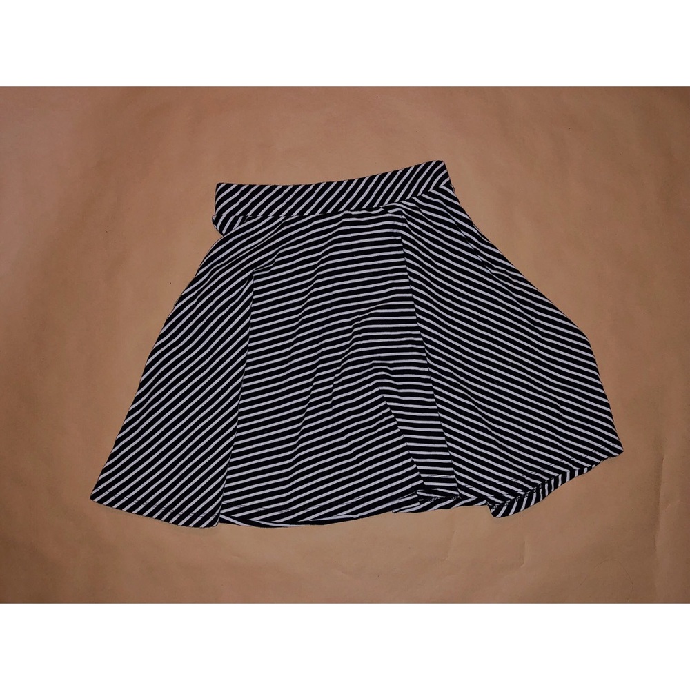SO GIRLS SKATER SKIRT